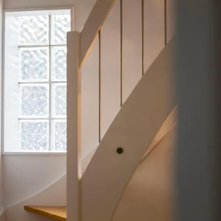 Kleines Huesli Der Krone *