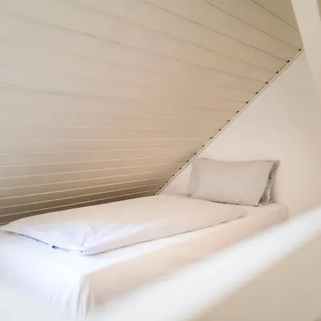 Hotel Kleines Huesli Der Krone